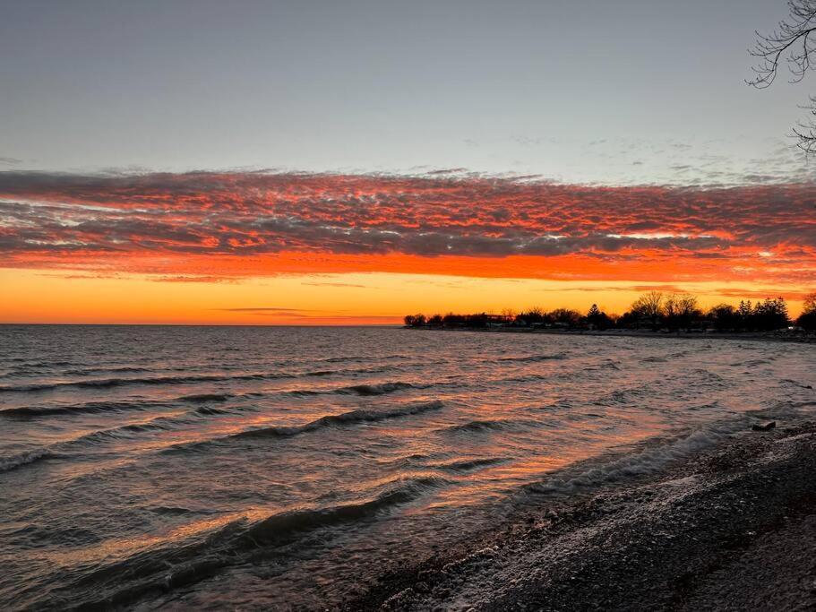 Beach House In Niagara Wainfleet Екстер'єр фото