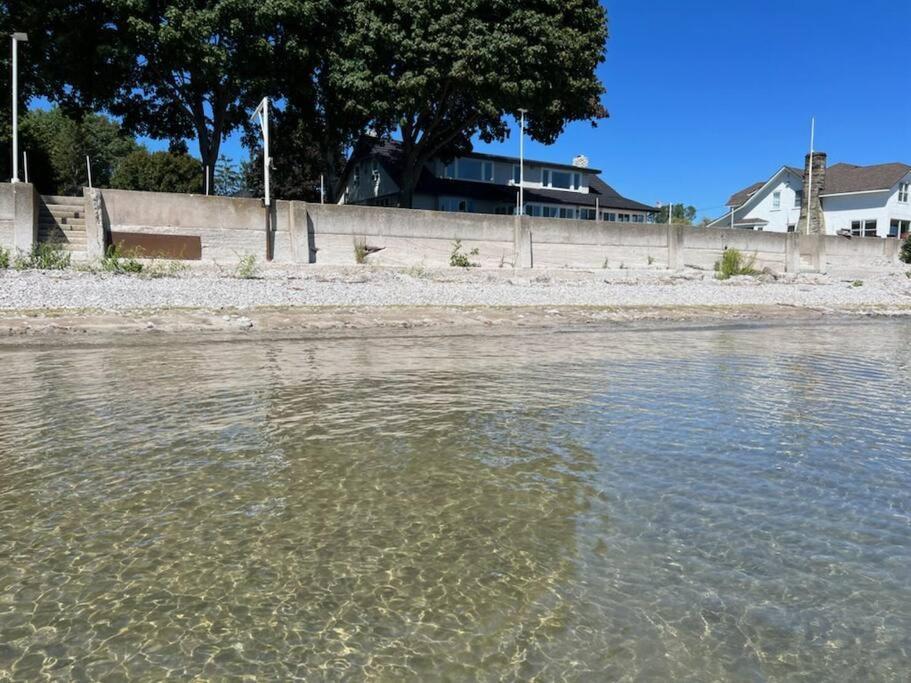 Beach House In Niagara Wainfleet Екстер'єр фото